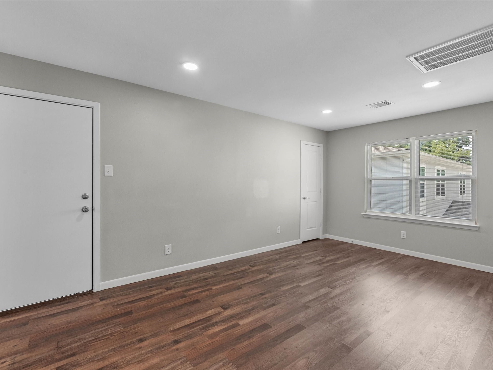 3025 Prospect Street, Unit 1 Houston, TX 77004 - Photo 4 of 11 The family room area has great space for plenty of furniture