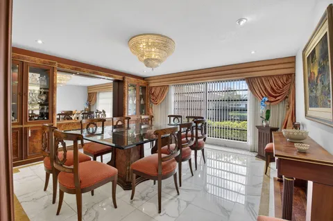 $2,000,000 | 2101 Northwest 25th Street, Boca Raton, FL 33431