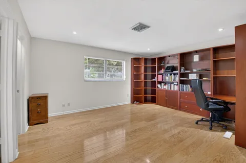 $2,000,000 | 2101 Northwest 25th Street, Boca Raton, FL 33431