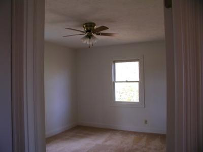 1147 Fall Lick Road Lancaster, KY 40444 - Photo 17 of 21 Both bedrooms are a good size & could ac