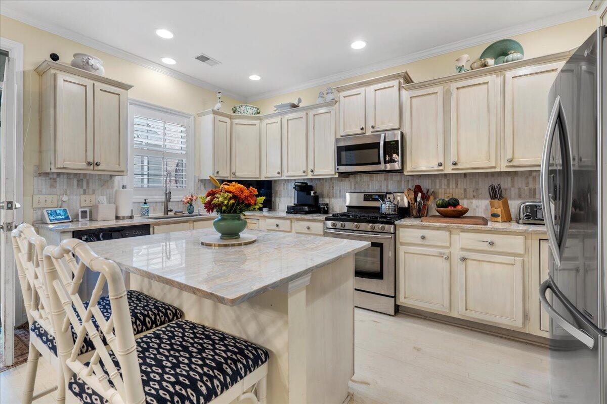 1840 Pierce Street Charleston, SC 29492 - Photo 8 of 30 15-A7406206