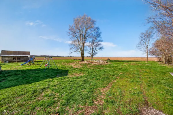 $244,900 | 7120 North 250 East, Columbus, IN 47203