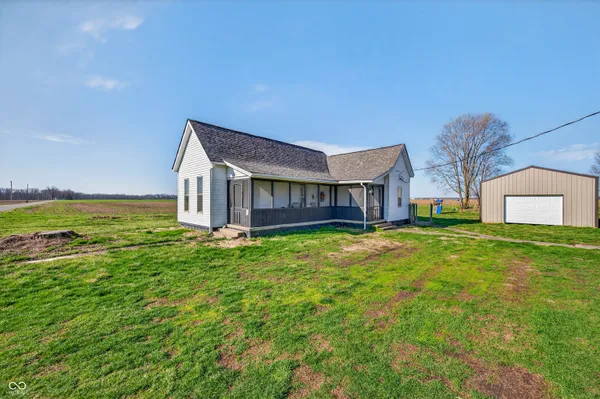 $244,900 | 7120 North 250 East, Columbus, IN 47203