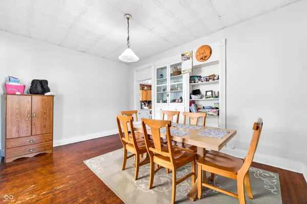 $244,900 | 7120 North 250 East, Columbus, IN 47203