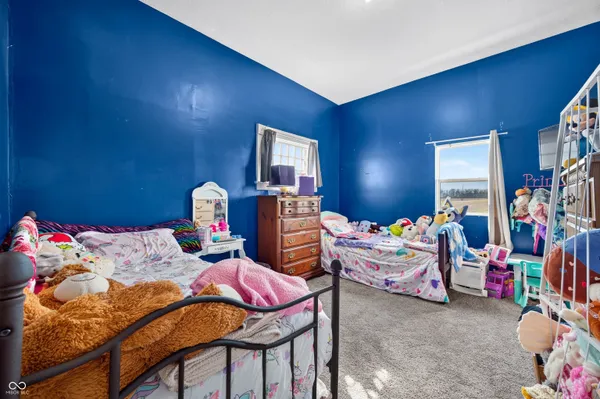$244,900 | 7120 North 250 East, Columbus, IN 47203