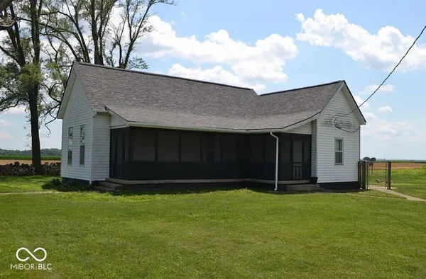 $244,900 | 7120 North 250 East, Columbus, IN 47203