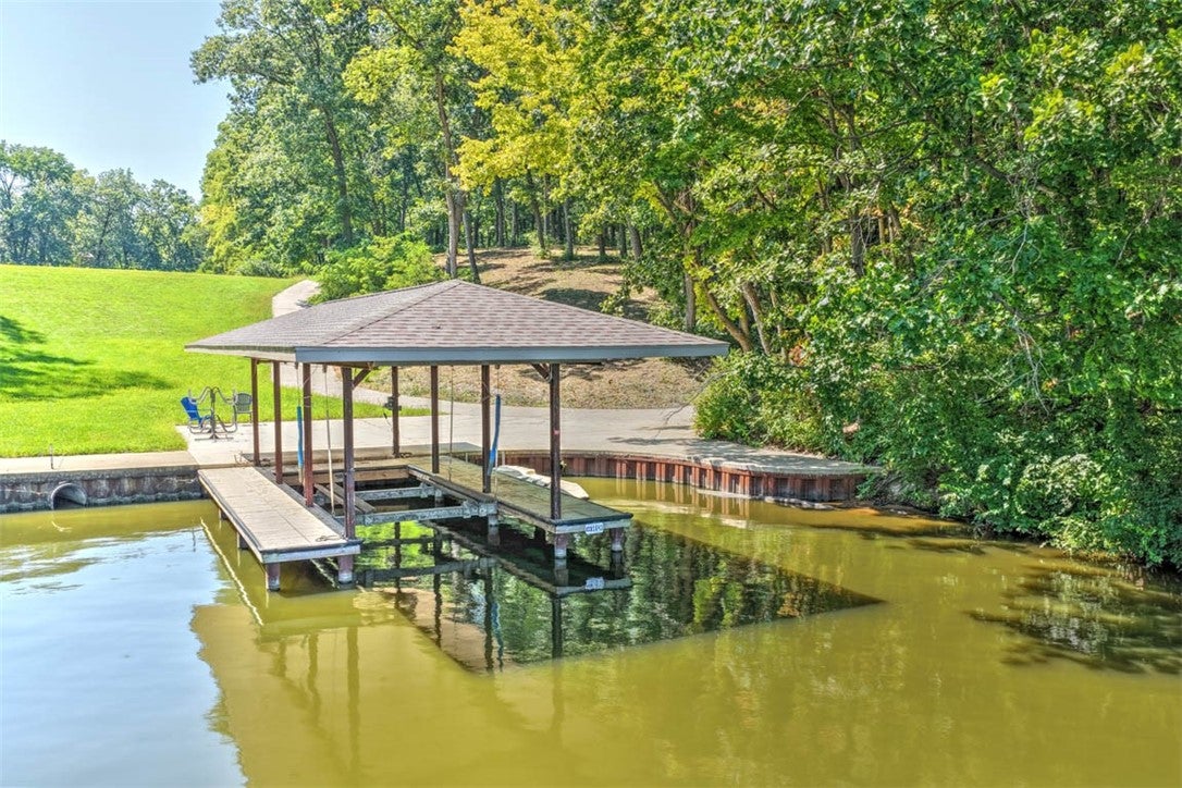 4290 South Lake Court Decatur, IL 62521 - Photo 3 of 31 Gallery Image 3