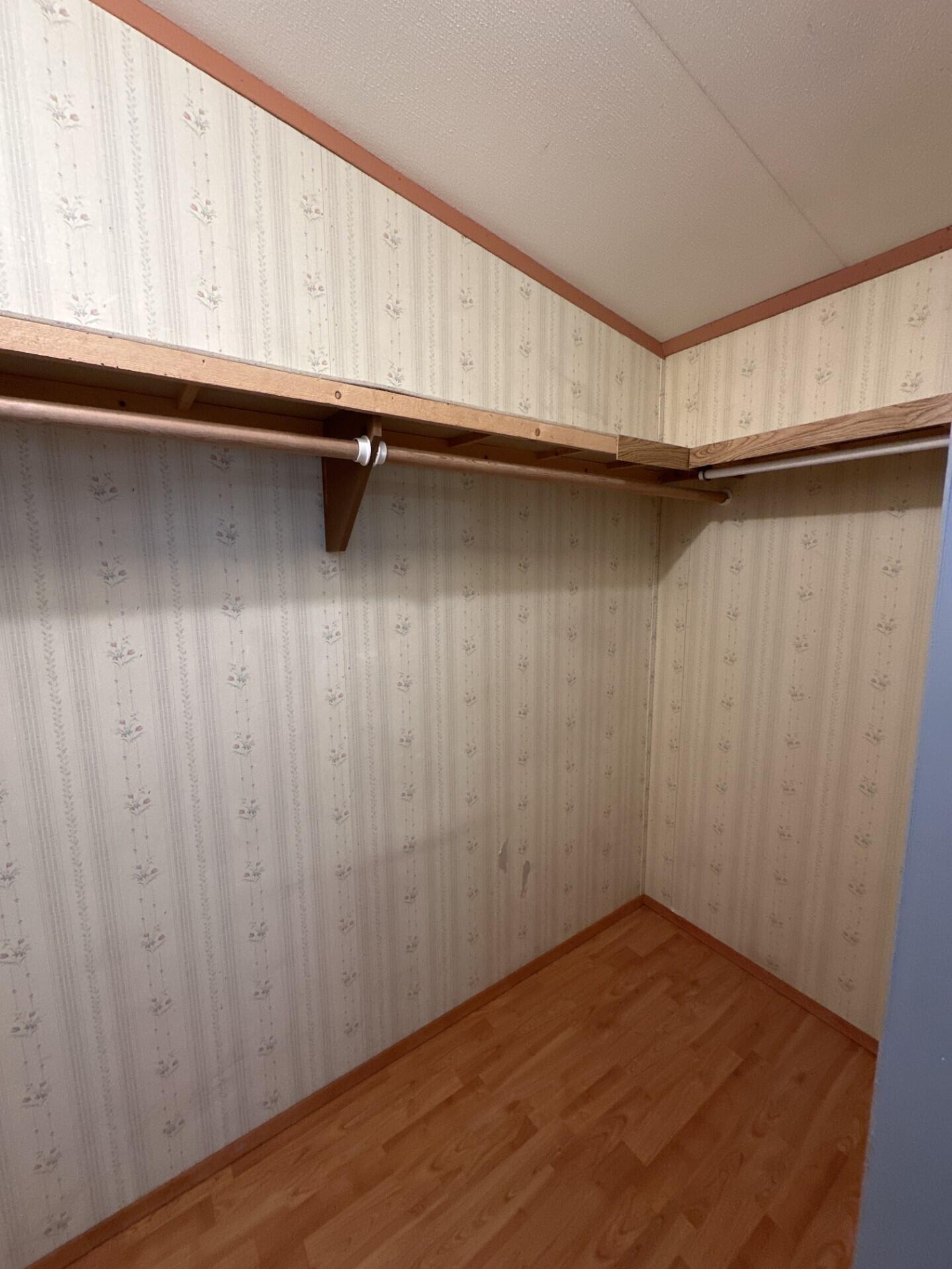 57147 Ivy Road Christmas Valley, OR 97641 - Photo 11 of 16 Primary Walk-in Closet