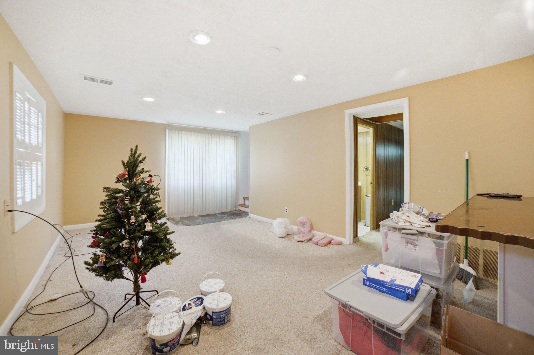 907 Logwood Road Capitol Heights, MD 20743 - Photo 12 of 16 Versatile space ready for transformation.