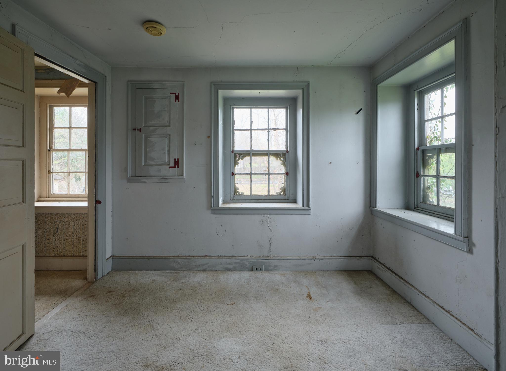 2519 Ash Mill Road Doylestown, PA 18902 - Photo 25 of 39 an empty room with windows