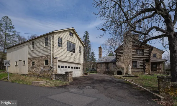 $985,000 | 2519 Ash Mill Road, Doylestown, PA 18902