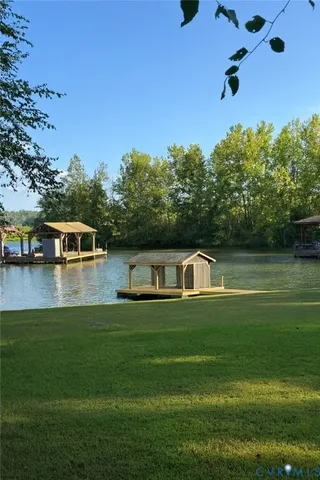 $749,900 | 26700 Daniels Point Drive, Unionville, VA 22567