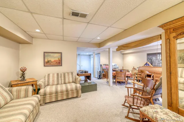 $395,000 | 7 Birkdale Court, Poughkeepsie, NY 12603