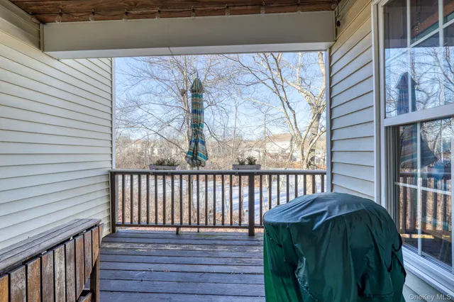 $395,000 | 7 Birkdale Court, Poughkeepsie, NY 12603