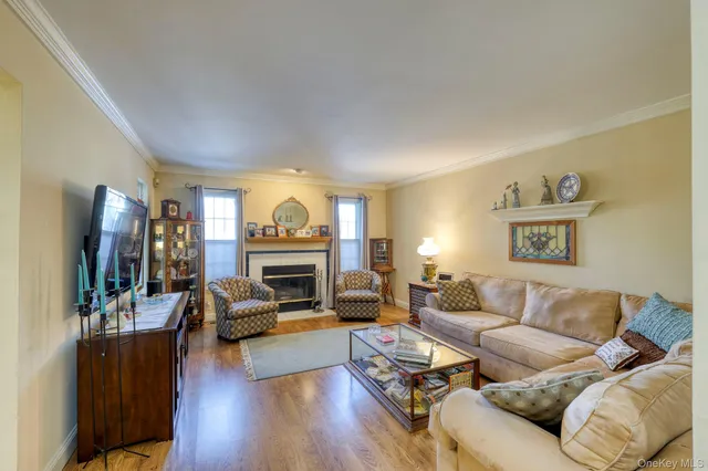 $395,000 | 7 Birkdale Court, Poughkeepsie, NY 12603