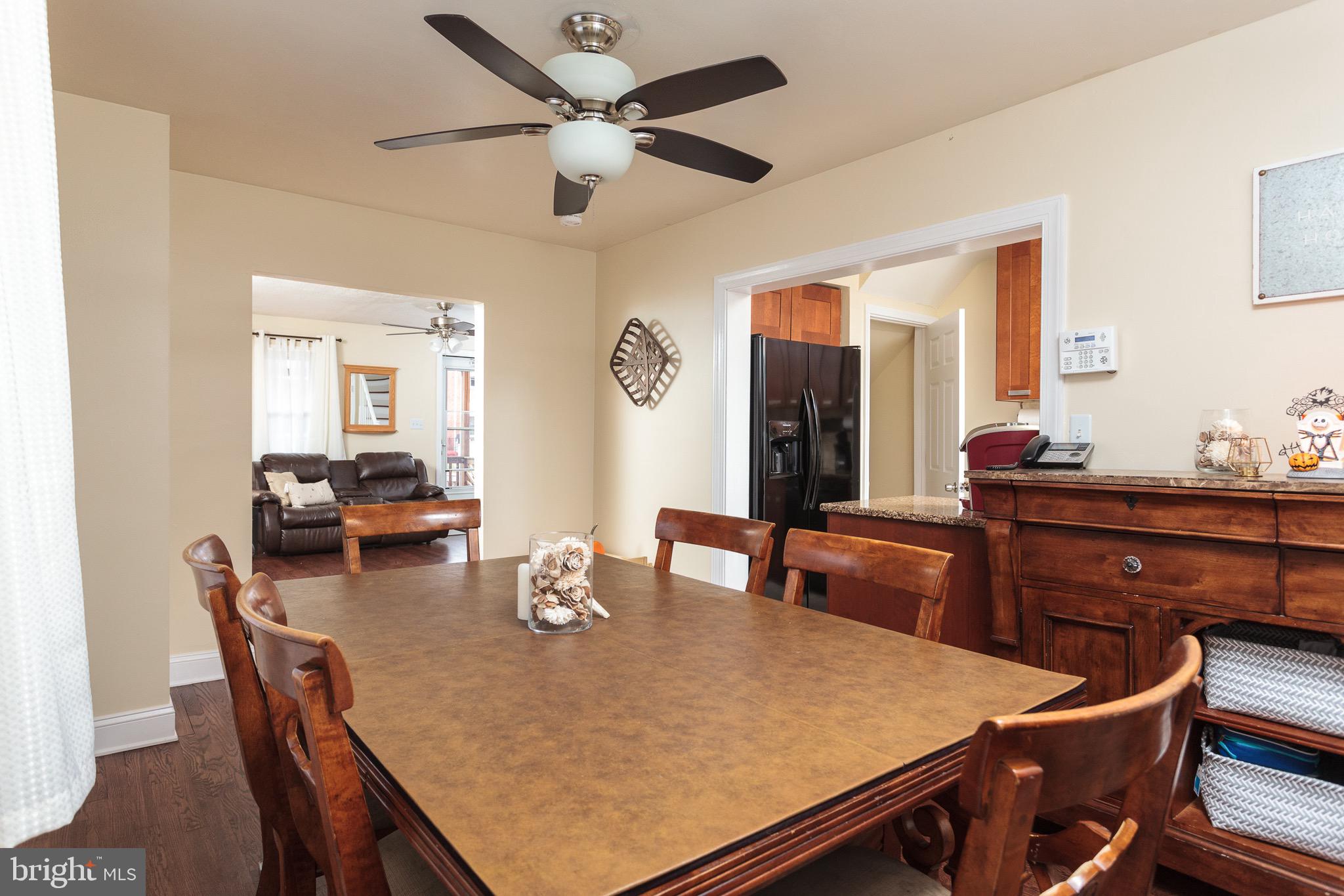 2128 Coralthorn Road Baltimore, MD 21220 - Photo 6 of 27 End of group welcomes additional light.