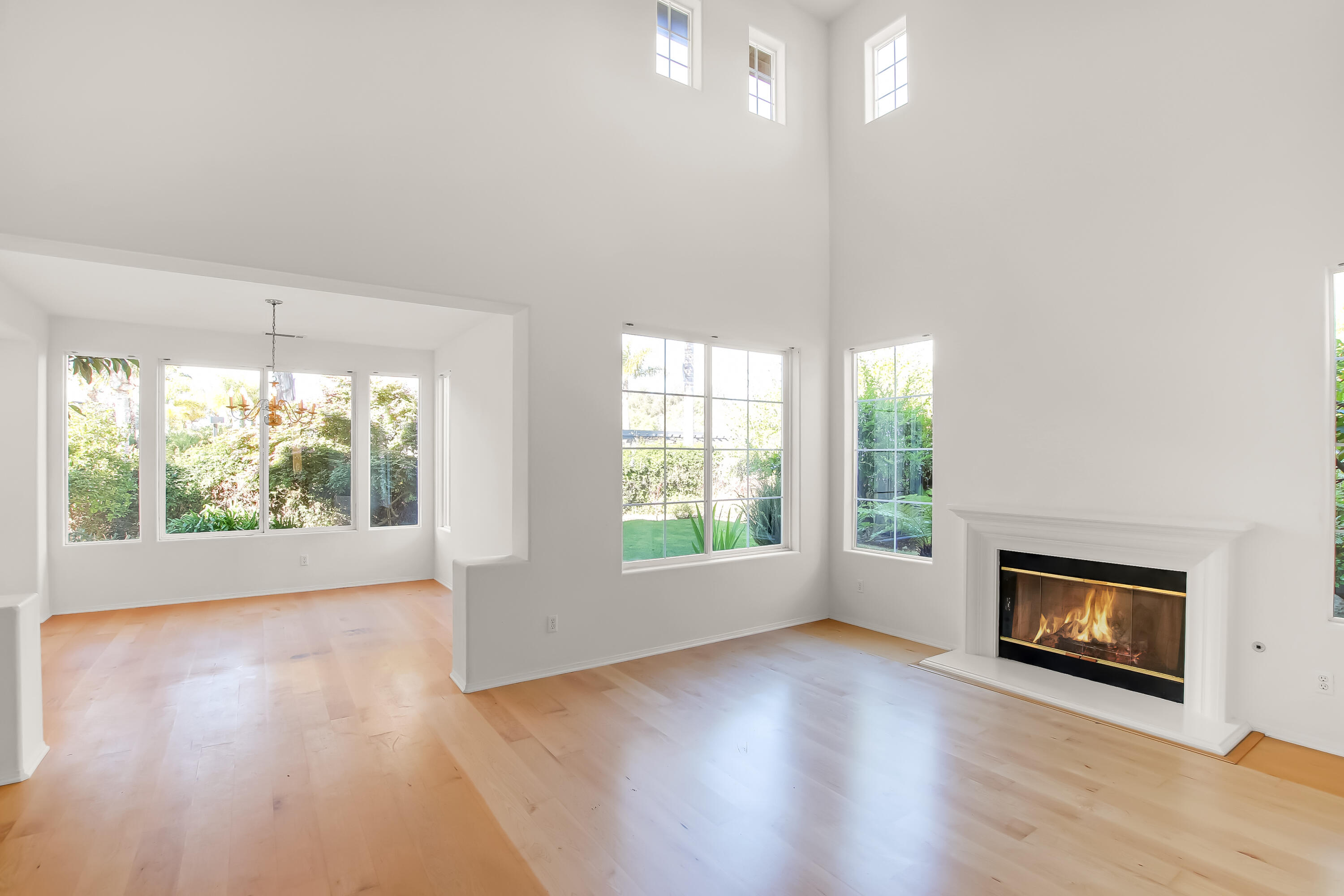 6866 Shadowbrook Drive Goleta, CA 93117 - Photo 12 of 33 LR