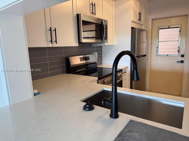 215 Southeast 3rd Avenue, Unit 307B Hallandale Beach, FL 33009 - Photo 26 of 30