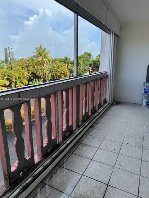 215 Southeast 3rd Avenue, Unit 307B Hallandale Beach, FL 33009 - Photo 29 of 30