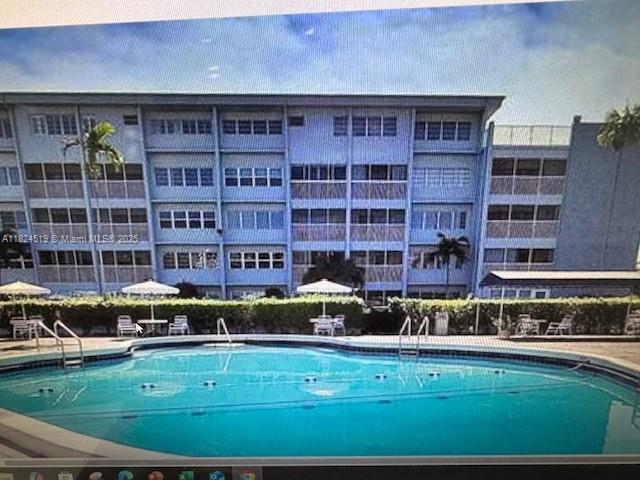 215 Southeast 3rd Avenue, Unit 307B Hallandale Beach, FL 33009 - Photo 4 of 30