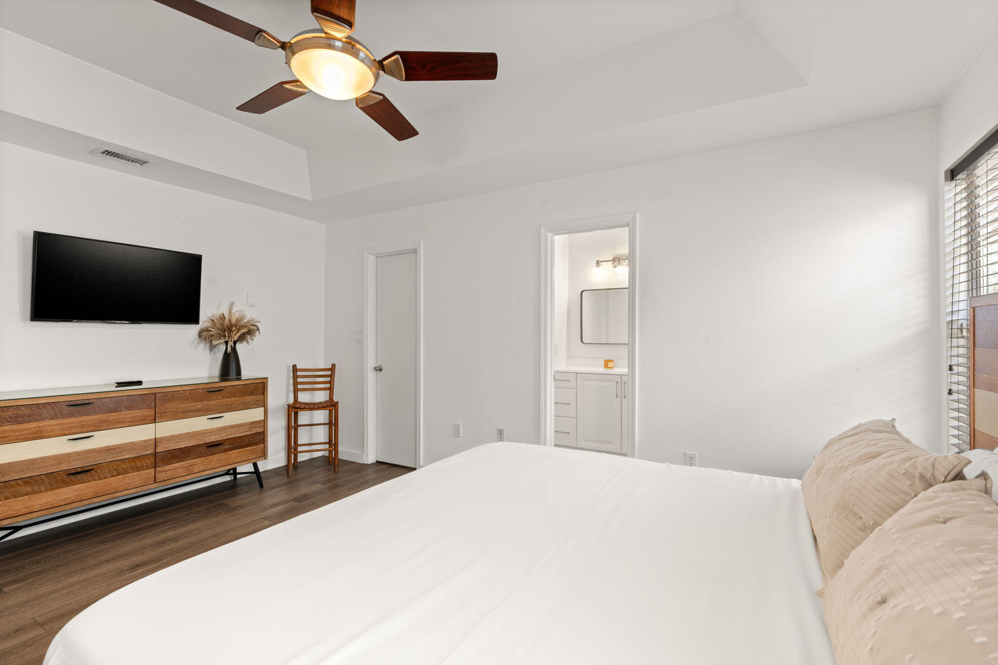47 Pine Ridge Trace Destin, FL 32541 - Photo 11 of 30 Furnished Primary Bedroom