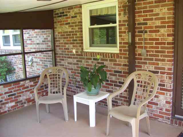 202 Newtonmore Road Greenville, SC 29615 - Photo 8 of 10 Gallery Image 8