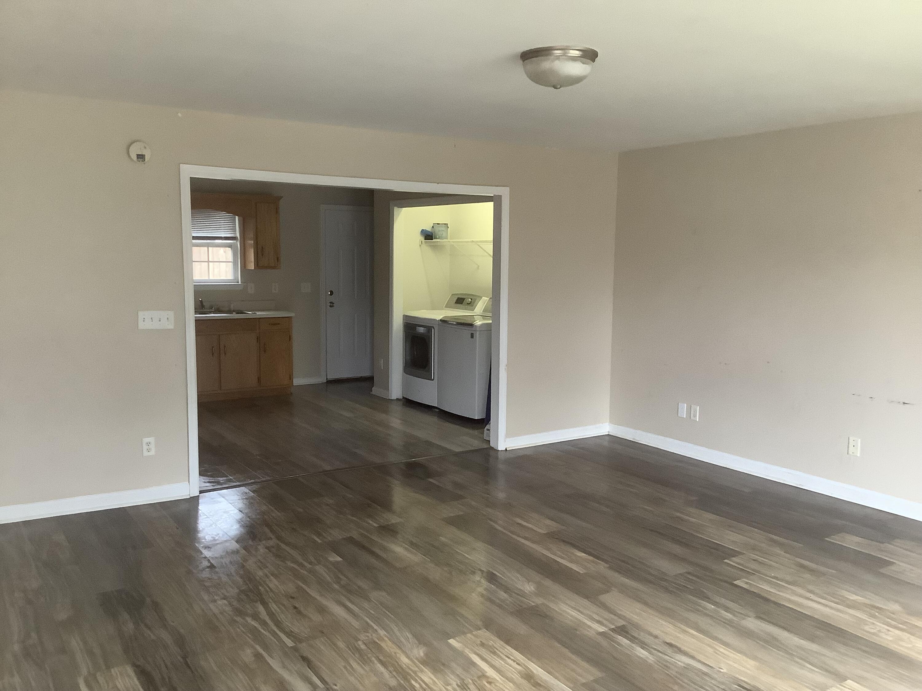 6205 Fisk Avenue Chattanooga, TN 37421 - Photo 6 of 15 IMG_5233