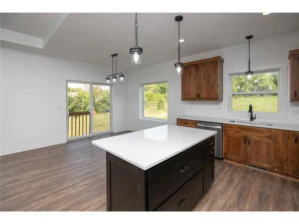 $550,000 | 477 Amco Lane, Chatfield, MN 55923