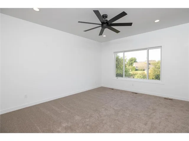 $550,000 | 477 Amco Lane, Chatfield, MN 55923