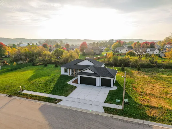 $550,000 | 477 Amco Lane, Chatfield, MN 55923