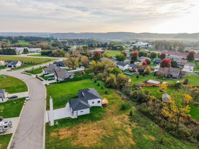 $550,000 | 477 Amco Lane, Chatfield, MN 55923