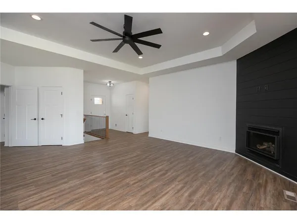 $550,000 | 477 Amco Lane, Chatfield, MN 55923