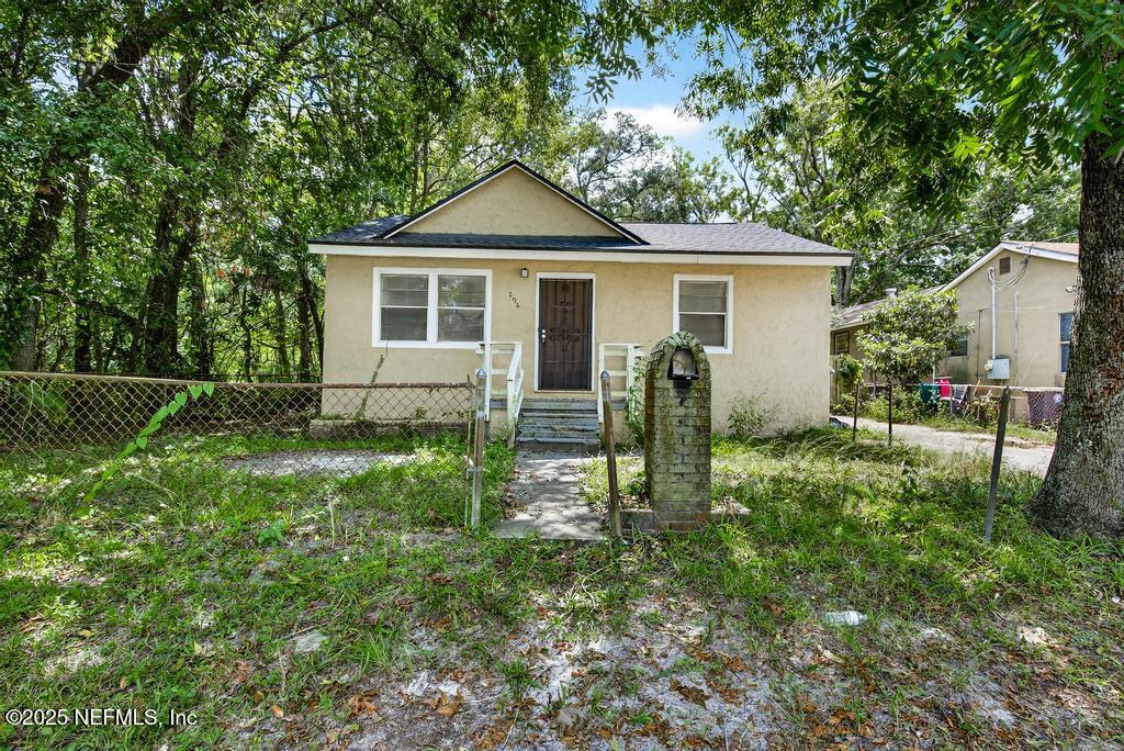 2932 Rhonda Rd-2