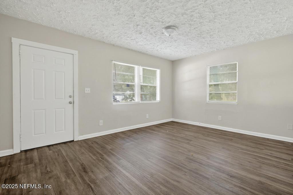 2932 Rhonda Road Jacksonville, FL 32254 - Photo 10 of 33 2932 Rhonda Rd-10