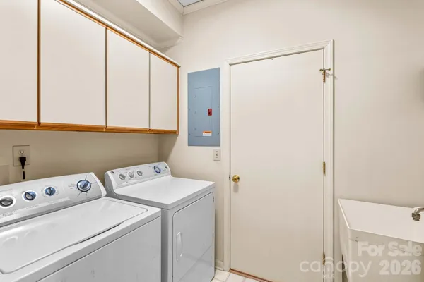 $469,500 | 411 Wildwood Drive, Salisbury, NC 28146