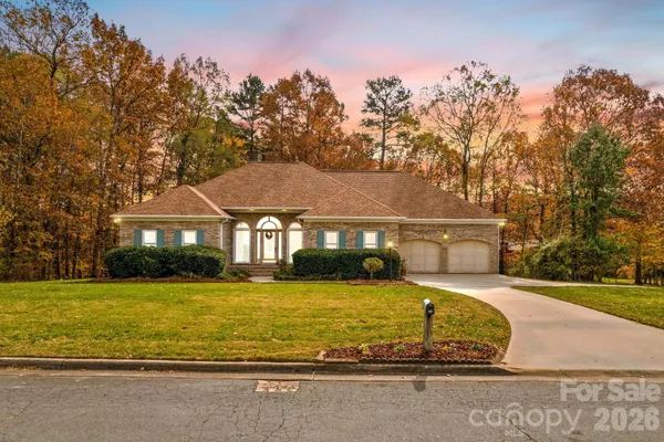 $469,500 | 411 Wildwood Drive, Salisbury, NC 28146