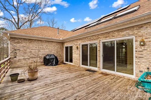 $469,500 | 411 Wildwood Drive, Salisbury, NC 28146