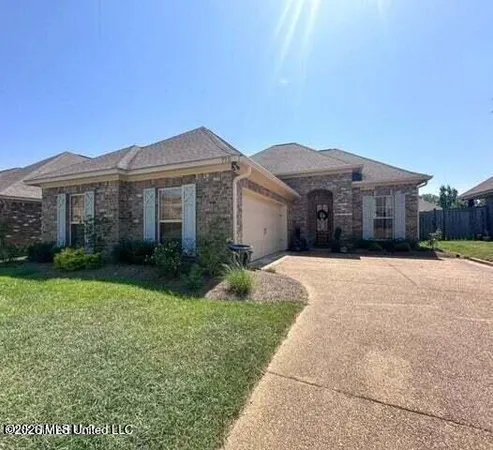 $2,500 | 715 Chambord Drive, Brandon, MS 39042