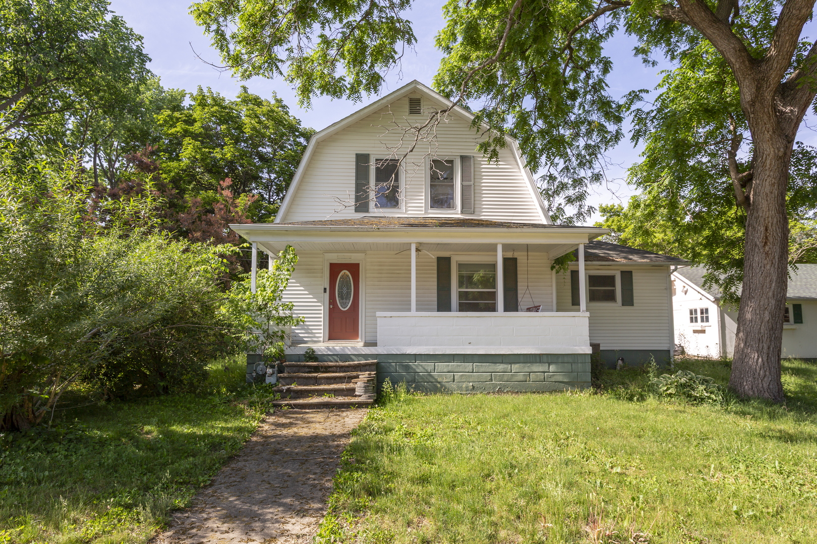 249 West Graham Street Dixon, IL 61021 - Photo 1 of 38