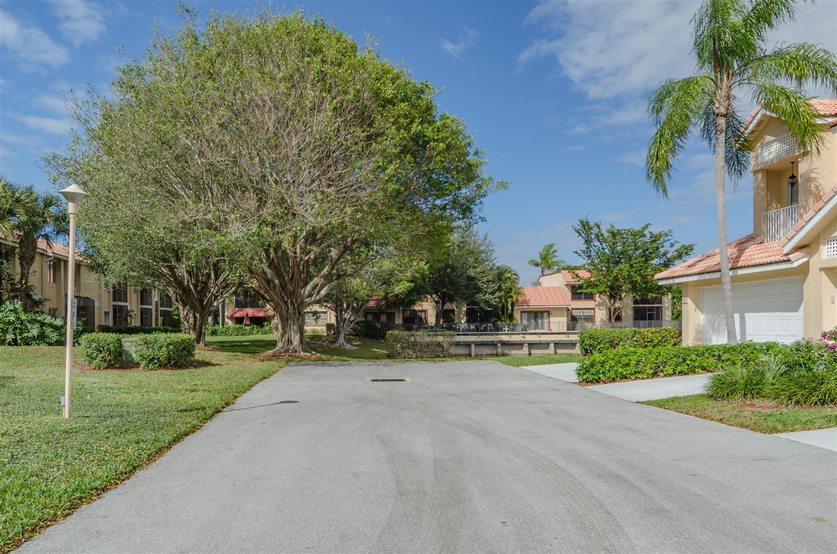 23109 Aqua View, Unit 3 Boca Raton, FL 33433 - Photo 3 of 35 23109 Aqua View #3 (5)