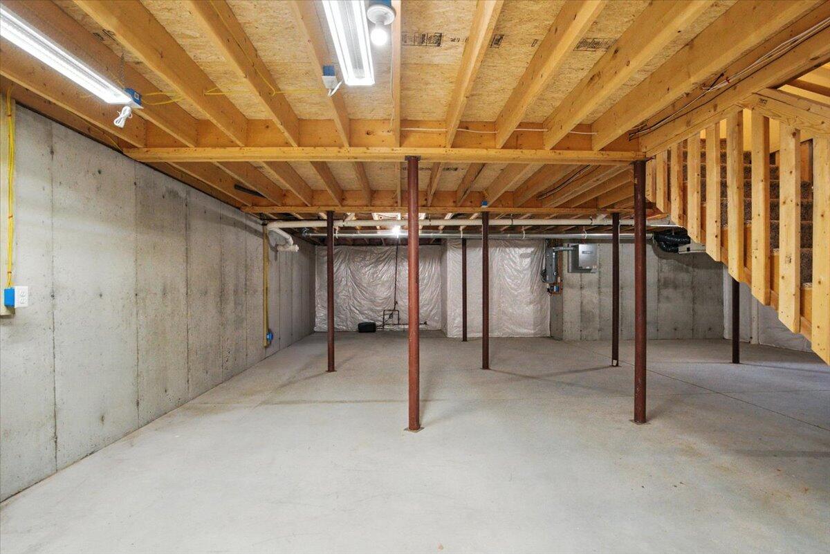 17 Beryl Loop, Unit F65 Topsham, ME 04086 - Photo 53 of 54 57-17 Beryl Loop_Topsham_ME-7