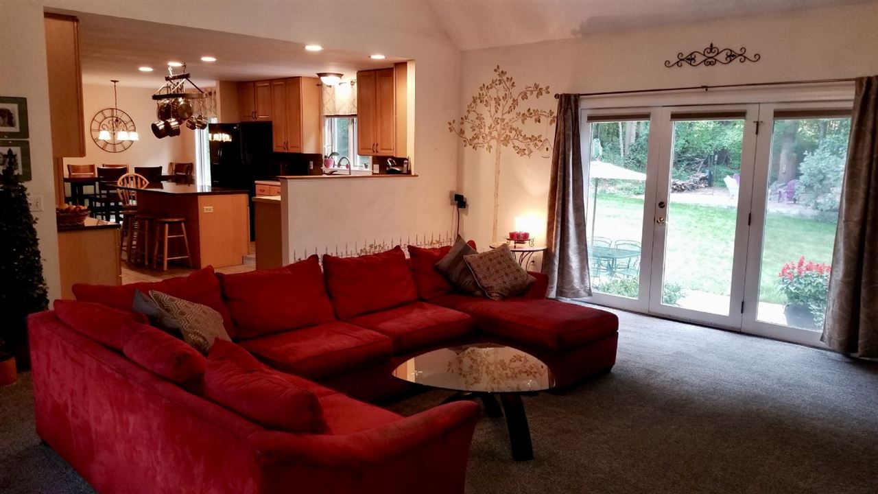 3 Winn Road Nashua, NH 03062 - Photo 4 of 19