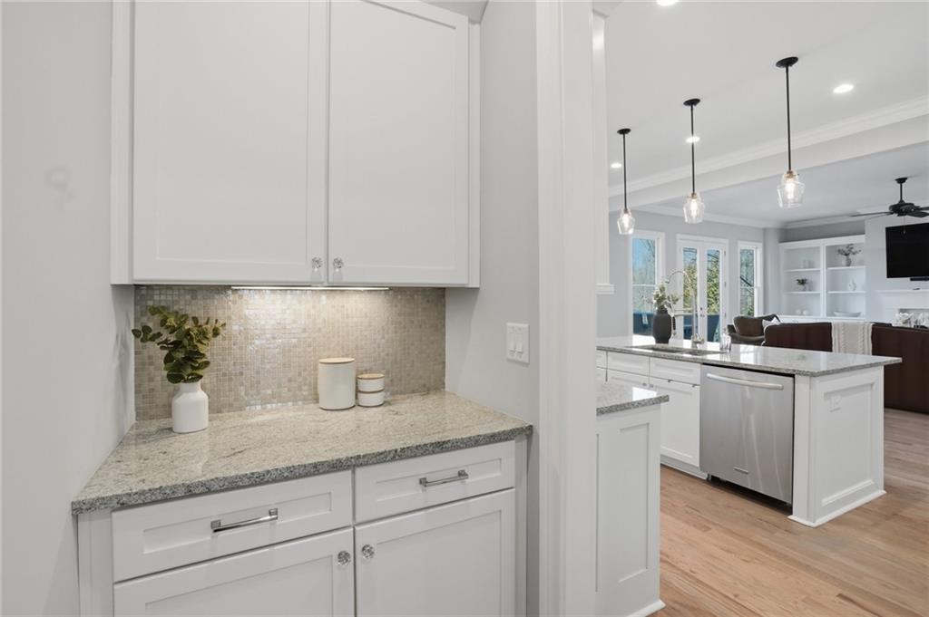 13488 Hipworth Road Alpharetta, GA 30004 - Photo 17 of 87