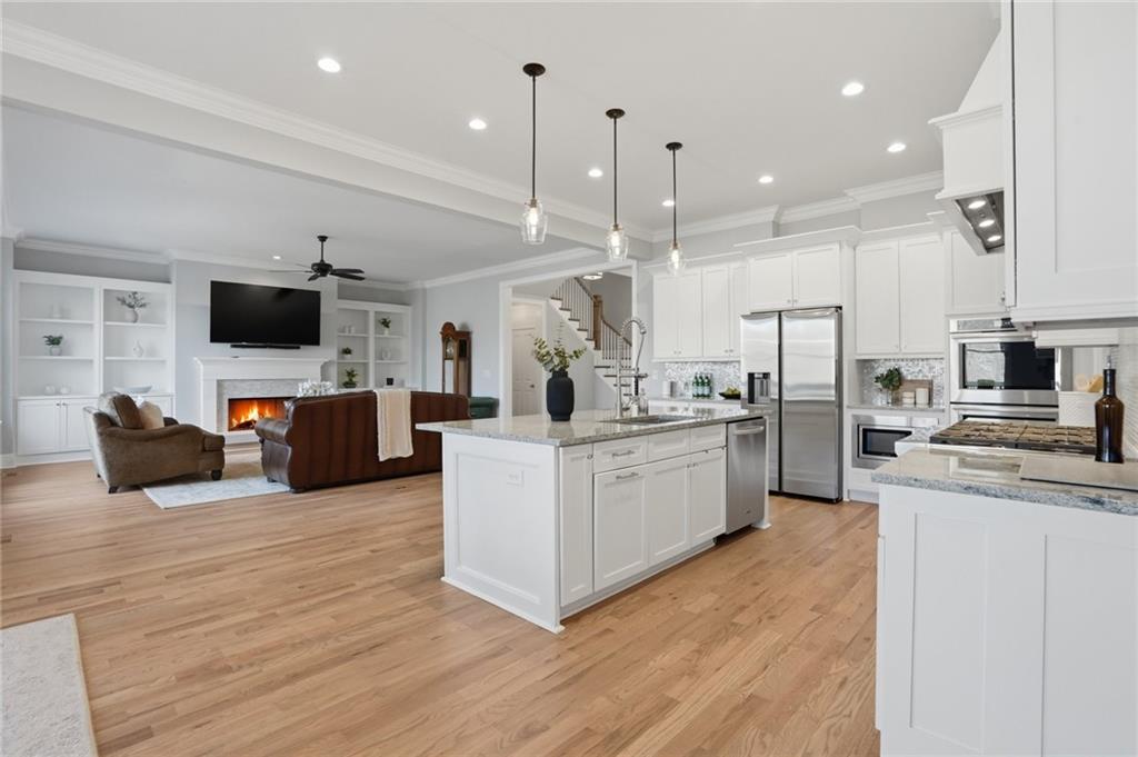 13488 Hipworth Road Alpharetta, GA 30004 - Photo 10 of 87