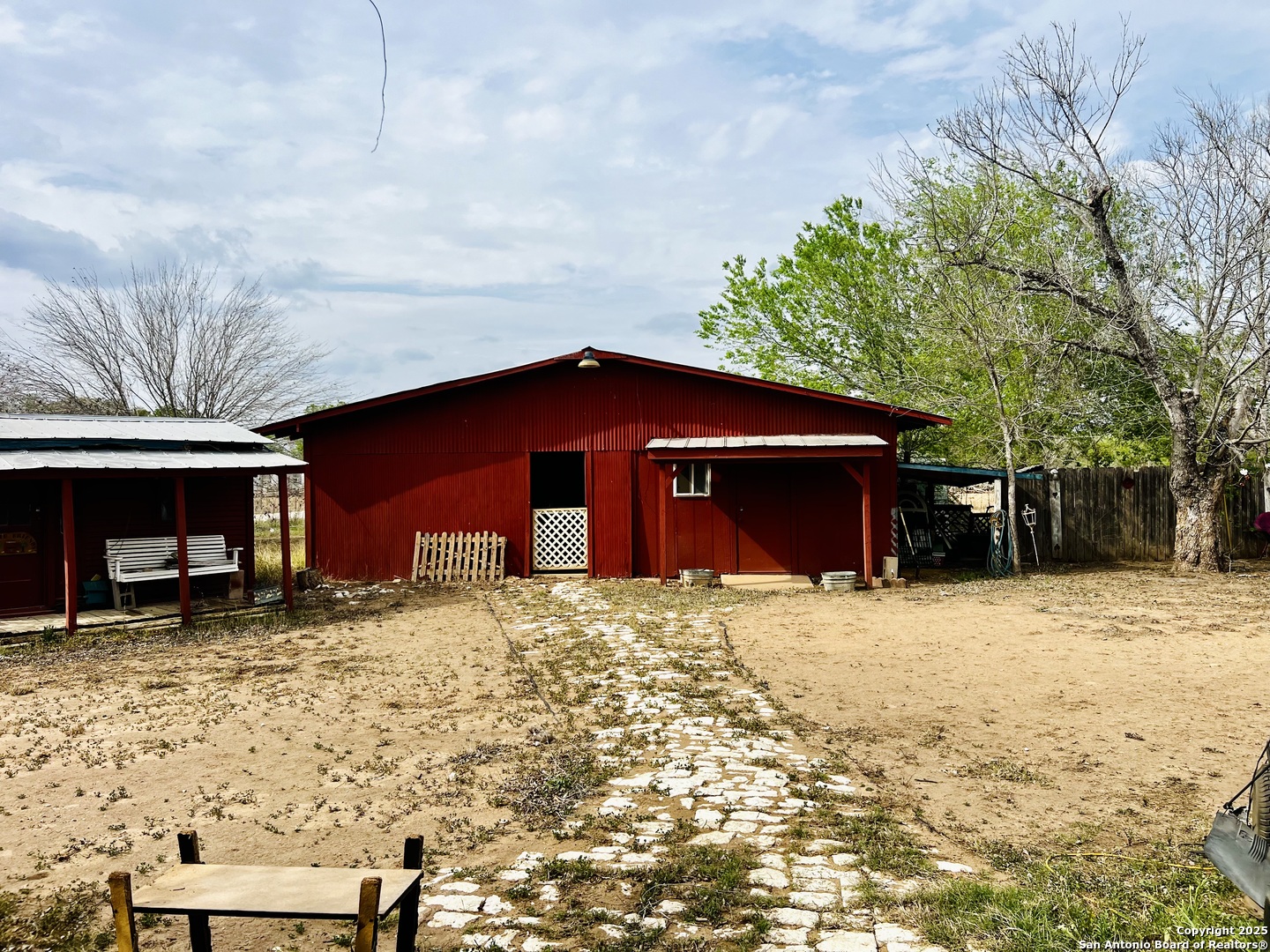 521 Cr 7713, Unit 1 Devine, TX 78016 - Photo 11 of 14