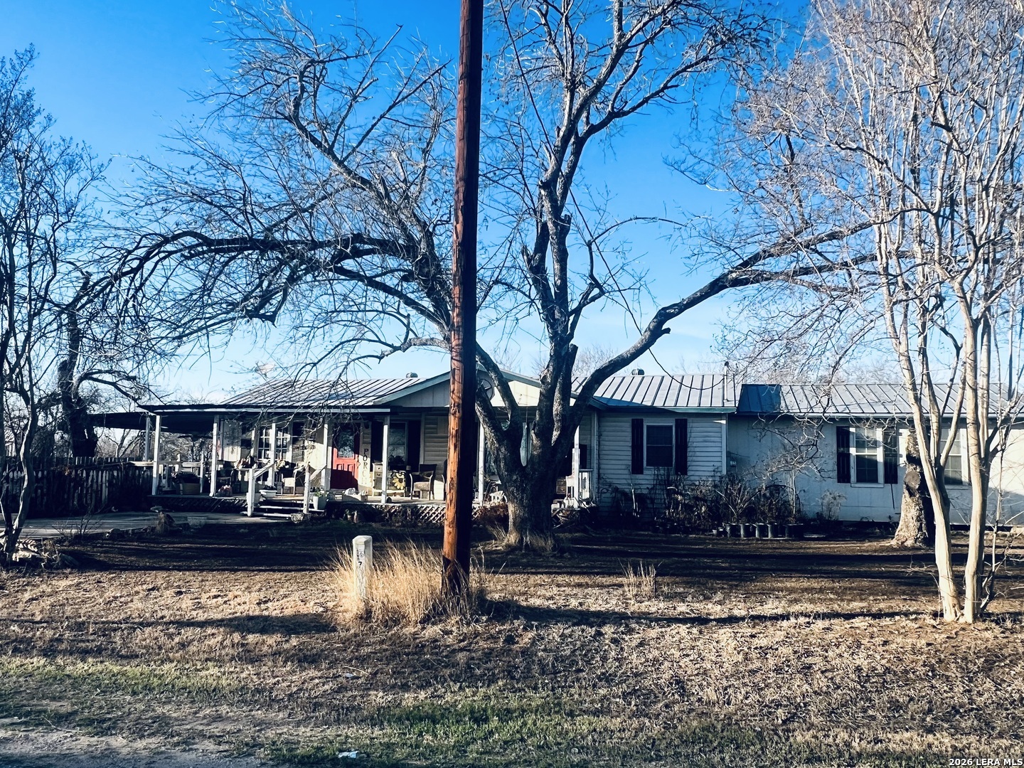 521 Cr 7713, Unit 1 Devine, TX 78016 - Photo 2 of 14