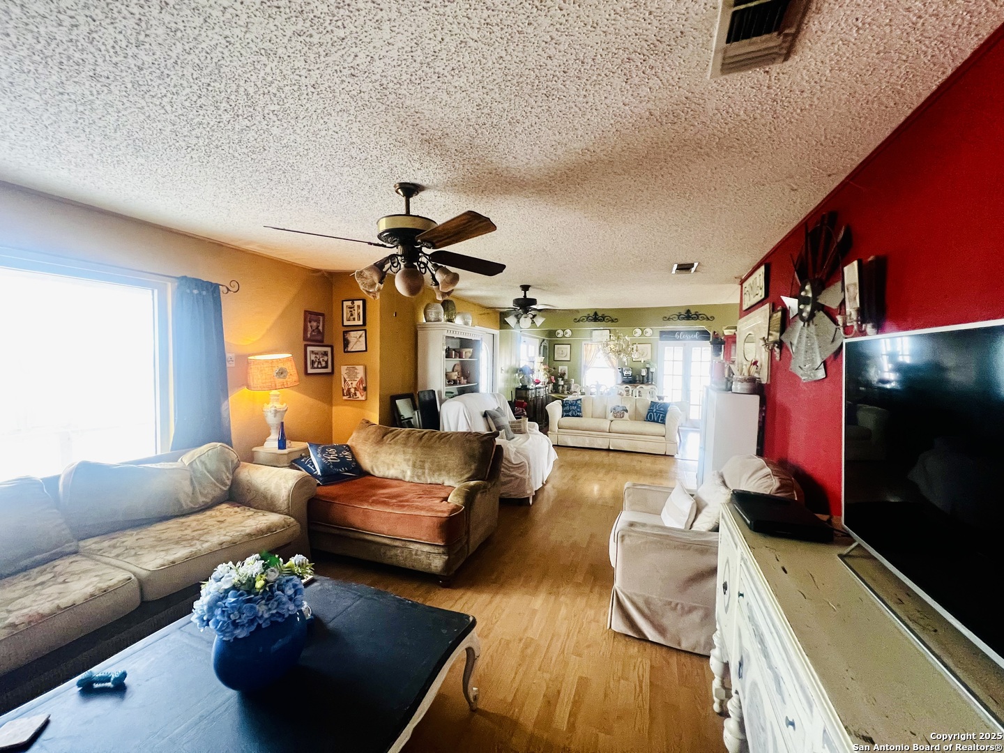 521 Cr 7713, Unit 1 Devine, TX 78016 - Photo 6 of 14