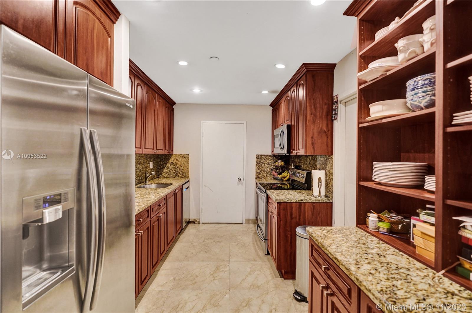 151 Crandon Boulevard, Unit 230 Key Biscayne, FL 33149 - Photo 11 of 30