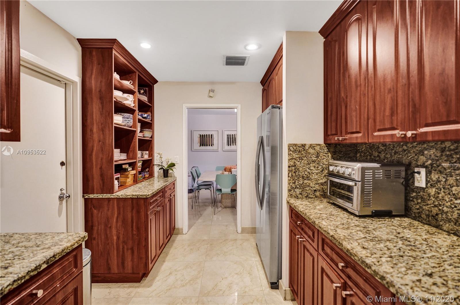 151 Crandon Boulevard, Unit 230 Key Biscayne, FL 33149 - Photo 10 of 30