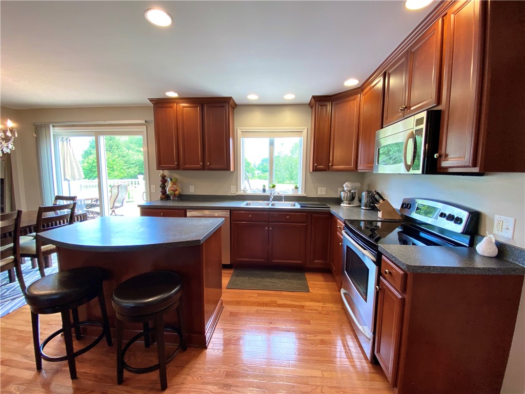 445 Thyme Drive Webster, NY 14580 - Photo 15 of 31